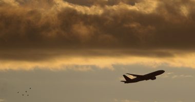 Australia’s budget airline Bonza cancels all flights, stranding passengers | Aviation