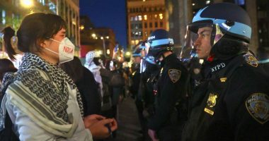 Bottles hurled at police during NYU anti-Israel protests Monday night