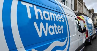 Hunt says Thames Water must ‘sort out’ its own issues
