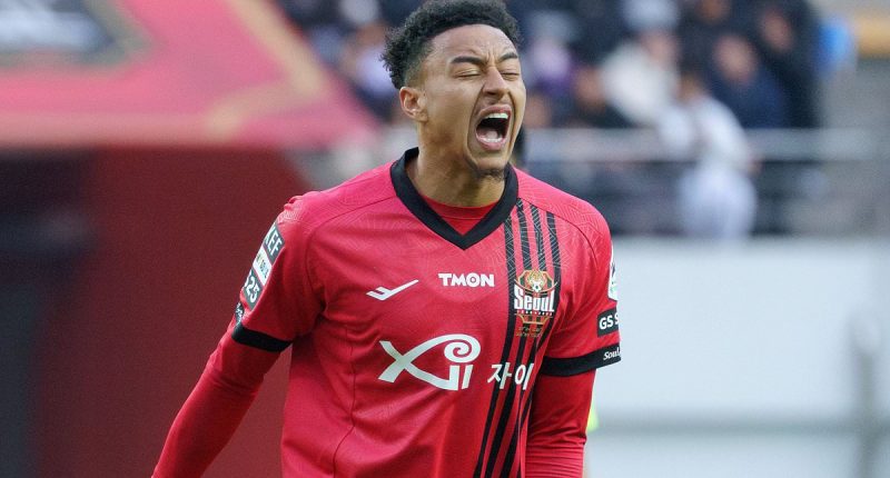 Jesse Lingard suffers minor knee injury that could further stall the former Man United star from making a first start for South Korean side FC Seoul