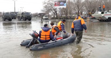 Kremlin warns floods may worsen as Kazakhstan, Russia evacuate 100,000 | Floods News