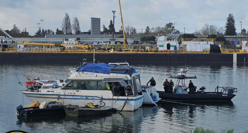 Police sink San Francisco Bay bandits after seafaring pirates terrorize houseboats, yachts