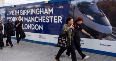 Axing northern leg of HS2 will stunt UK growth, says official adviser