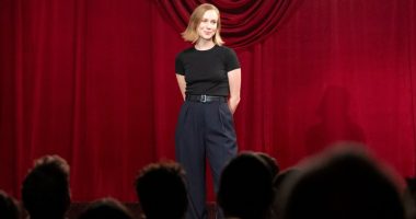 'Hacks' Star Hannah Einbinder Drops Trailer for Max Stand-Up Special