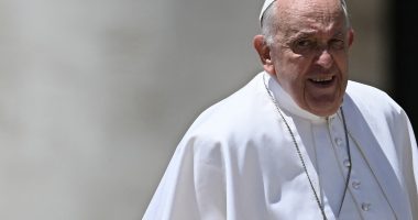 Italian media says Pope used homophobic slur in meeting with bishops | LGBTQ News