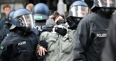 Punched, choked, kicked: German police crack down on student protests | Israel-Palestine conflict News