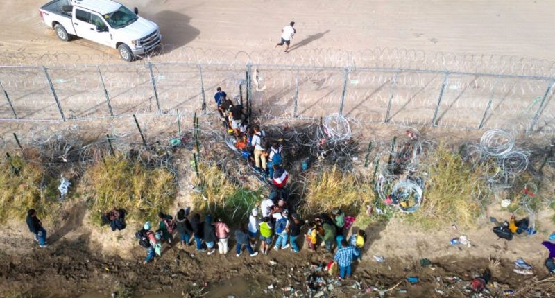 El Paso judge again drops riot participation charges against illegal aliens who stormed the border