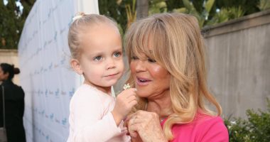 Goldie Hawn Poses With Look-Alike Granddaughter Rio in Photo