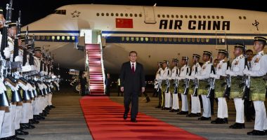 China's premier gets a red-carpet welcome as he begins visit in Malaysia