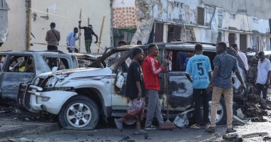 Deadly car bomb targets busy cafe in the Somali capital | Al-Shabab News