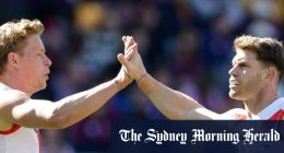 Injury-hit Swans brace for AFL finals hopefuls Bulldogs