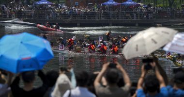 Taiwan nighttime dragon boat racing puts a modern twist on an ancient tradition