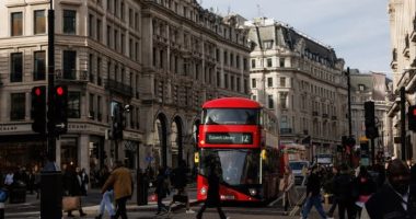 UK economy grows by 0.4% in May